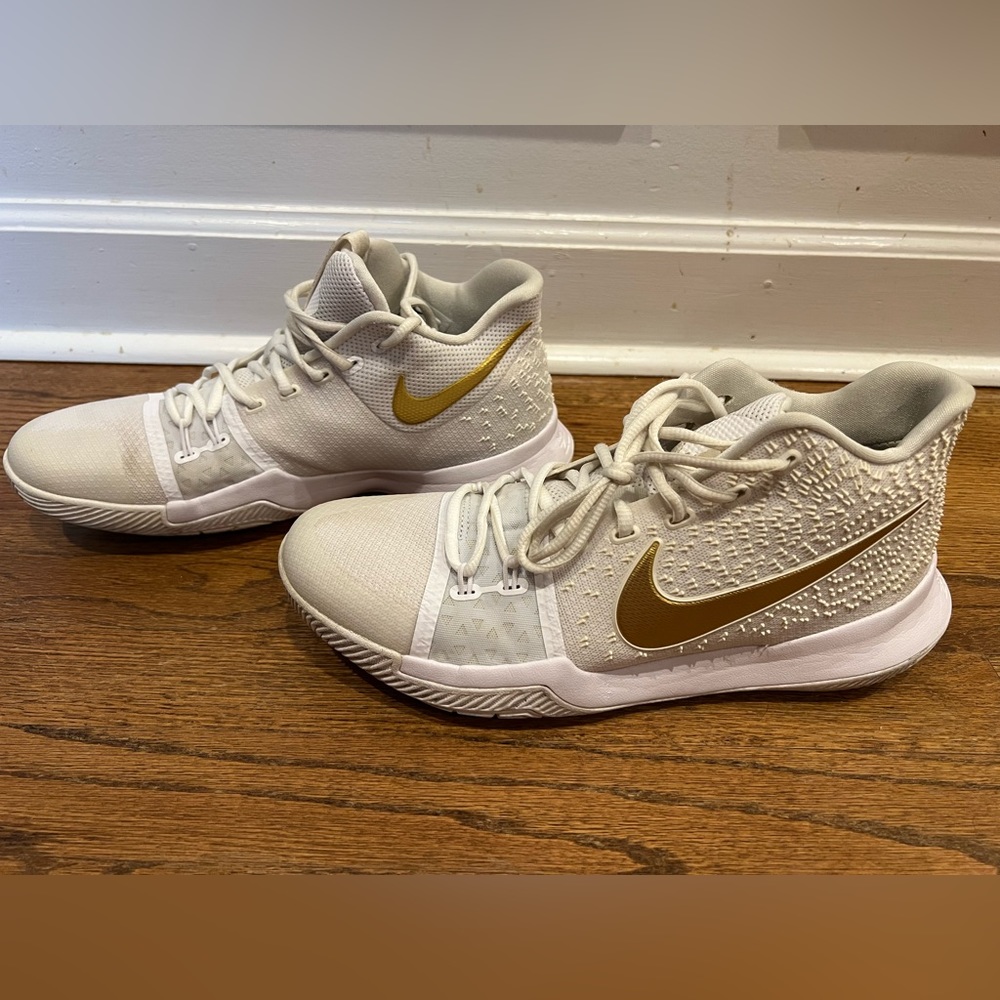 Nike Kyrie 3 - Finals Colorway (White/Gold) - Men’s 10.5 - Good Condition